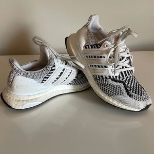 Adidas Sneakers